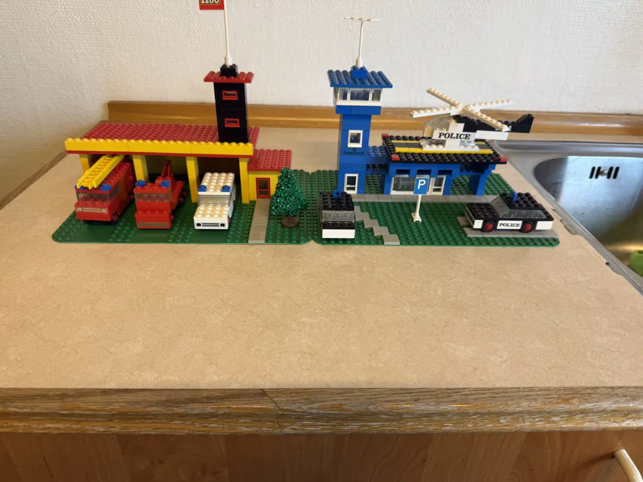 Billede 4 - Lego byggesæt sælges 600kr bud modtages