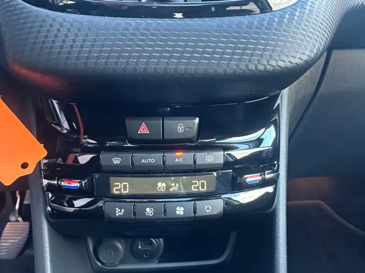 Billede 12 - Peugeot 2008 1,2 e-THP 110 Allure Sky