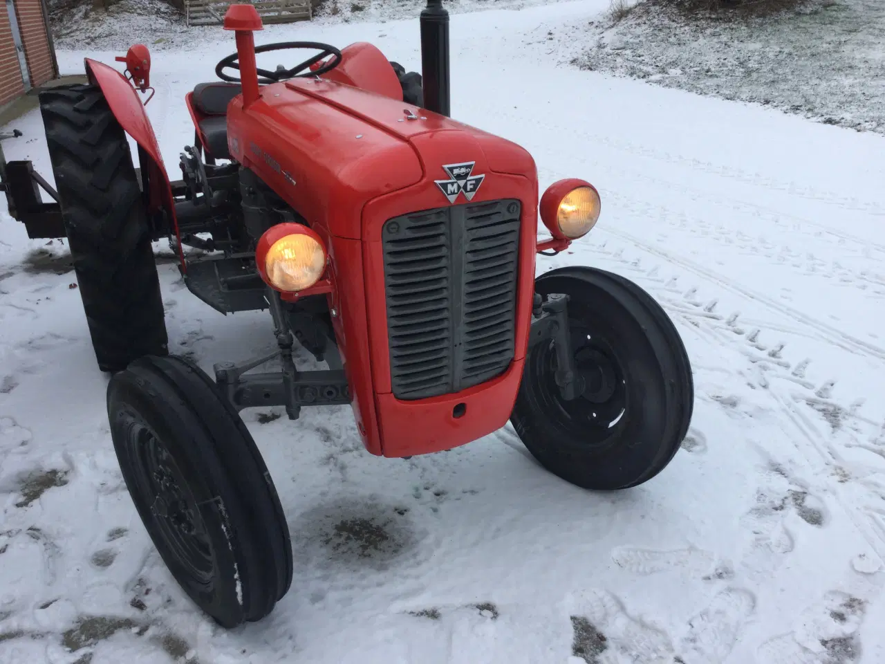 Billede 1 - Traktor mf35 x med multi power med vejhøvl