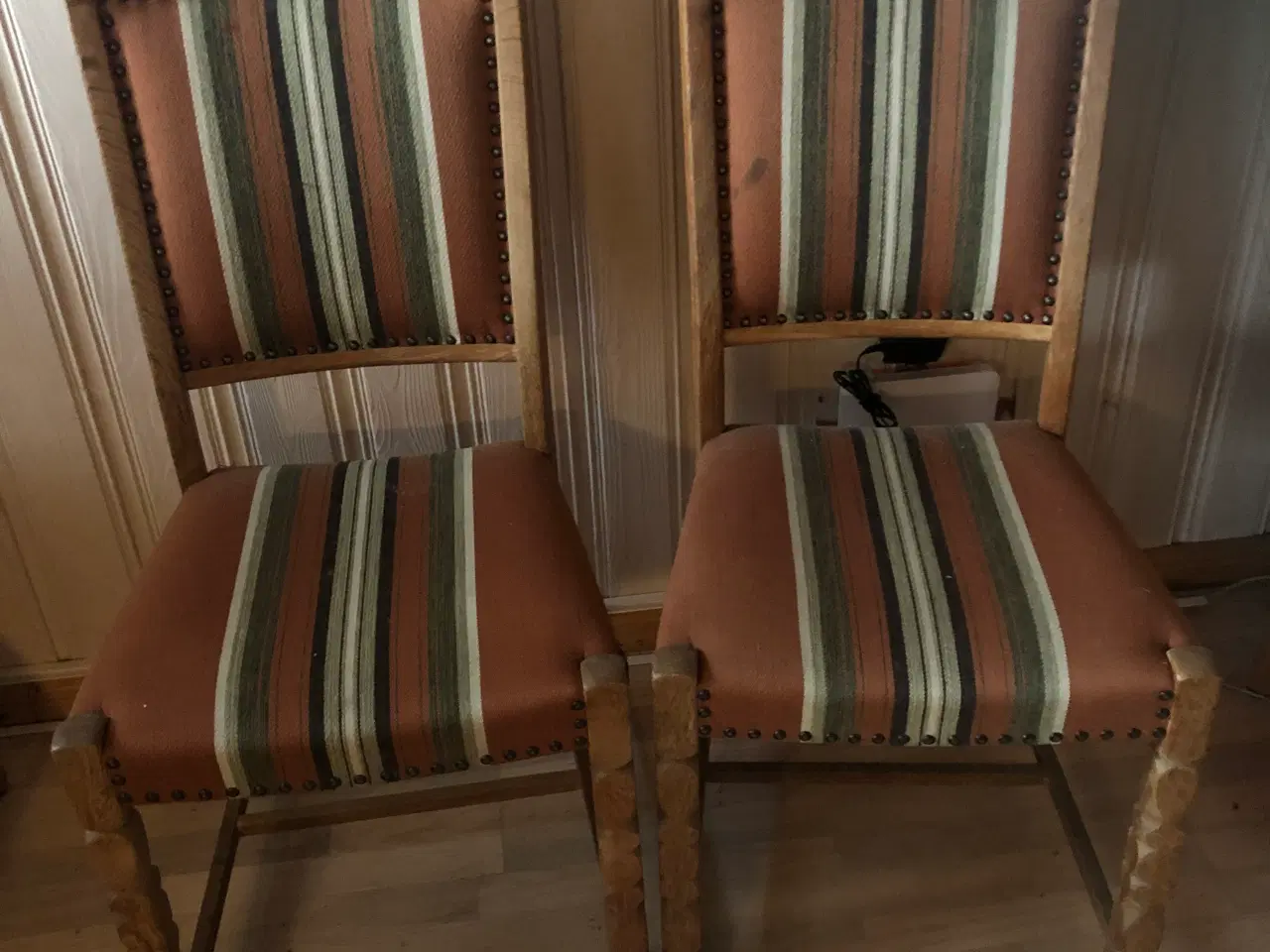 Billede 2 - 10 styk egetræsstole