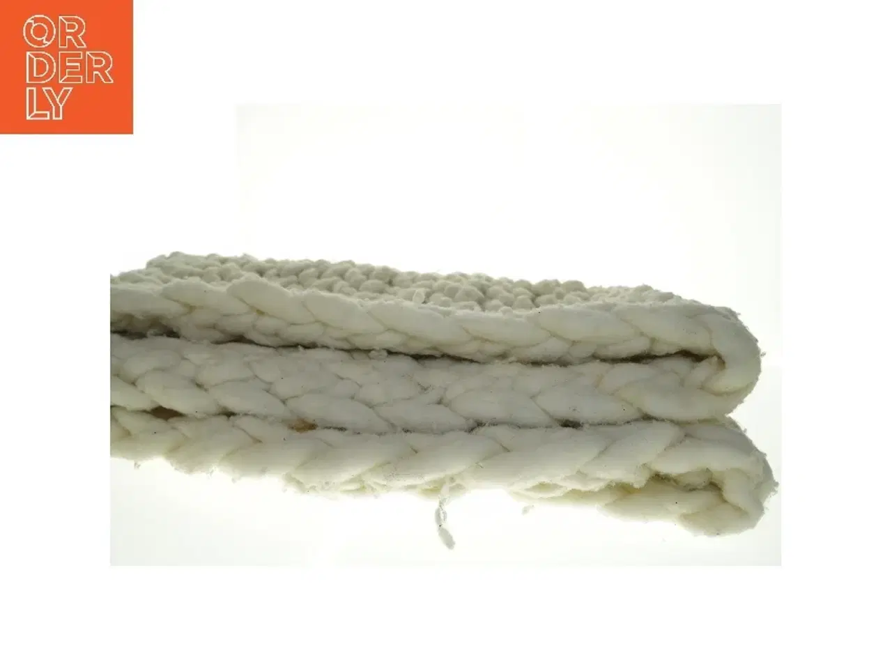 Billede 1 - Hvidt strikket tæppe (str. 100 x 160 cm)