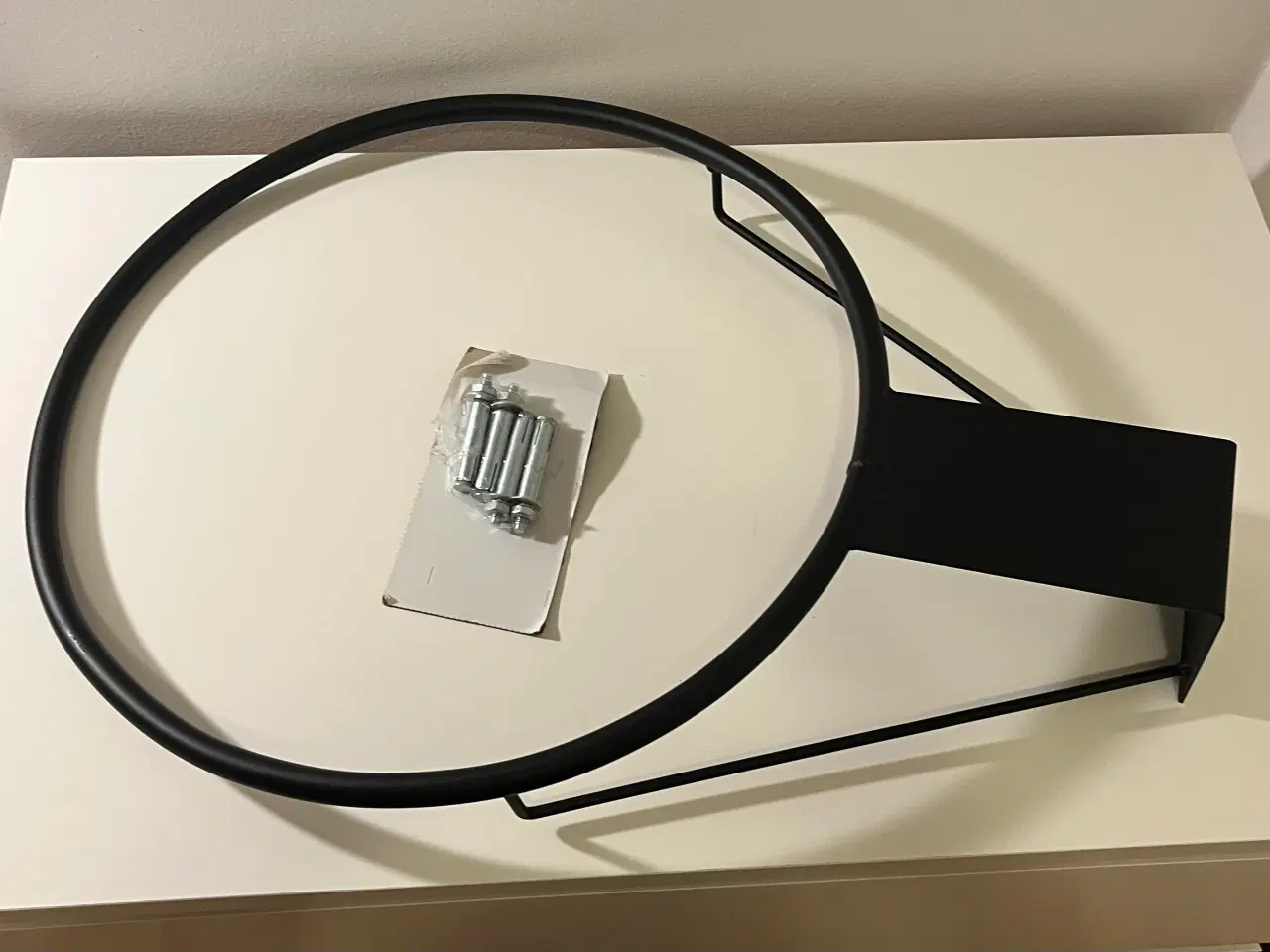 Billede 3 - Holder til fitness bold