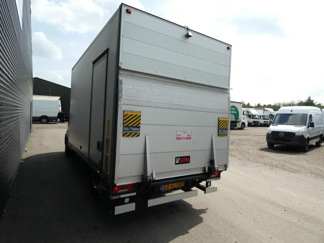 Billede 8 - Iveco Daily 35S18 4100mm 3,0 D 180HK Ladv./Chas. 8g Aut.