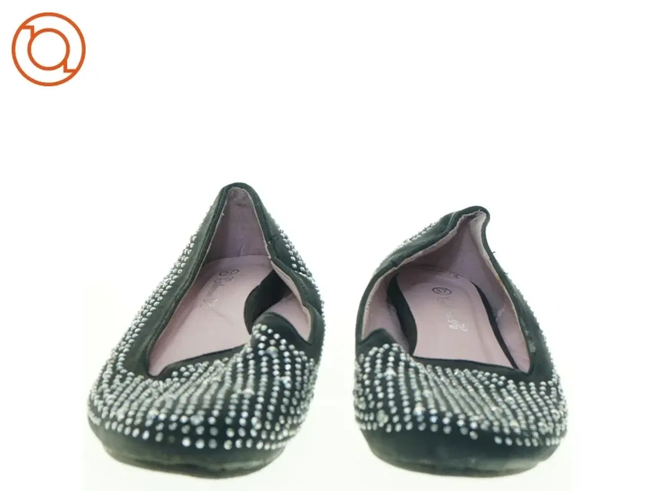 Billede 3 - Sorte flade sko med nitter (str. 37)