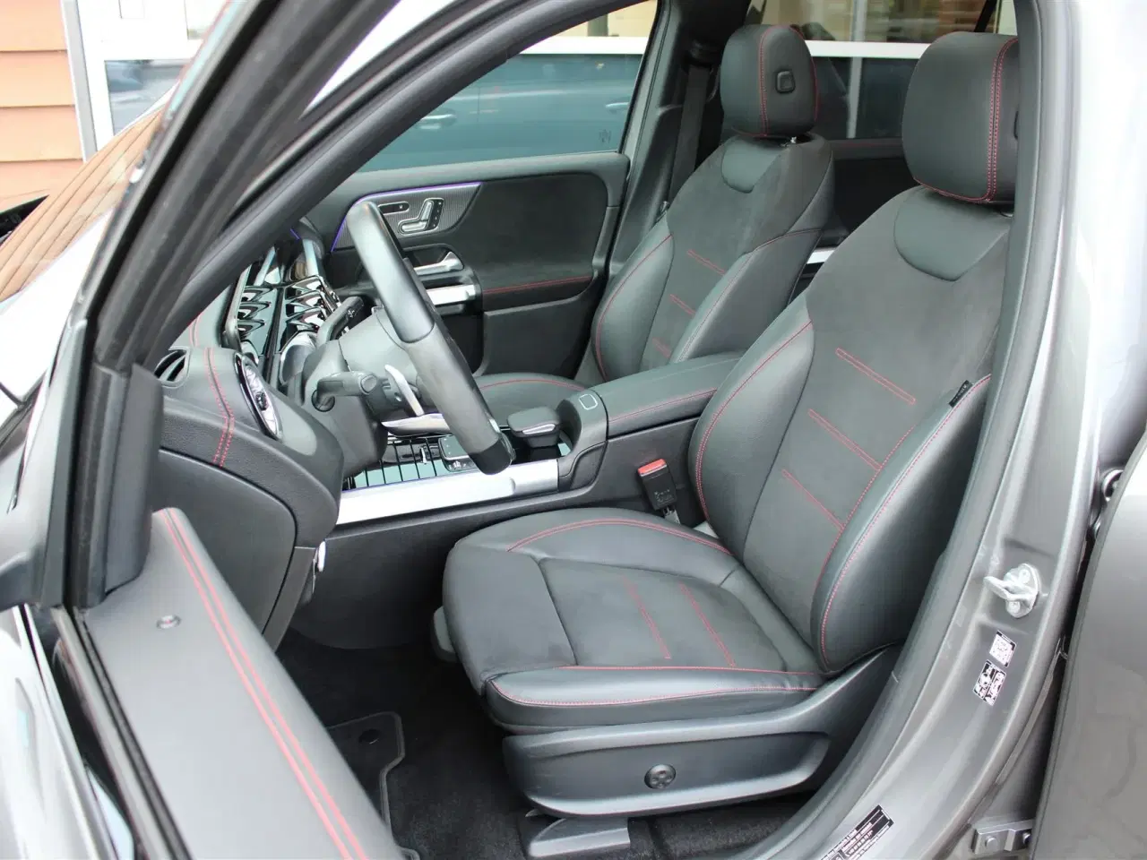 Billede 3 - Mercedes-Benz EQB 350 EL AMG Line 4Matic 292HK 5d Aut.