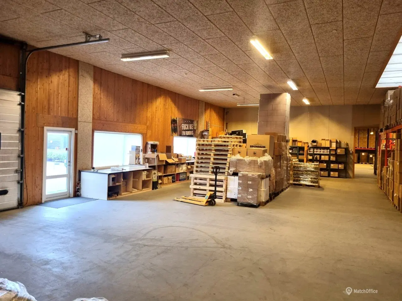 Billede 4 - Lager med pænt kontor