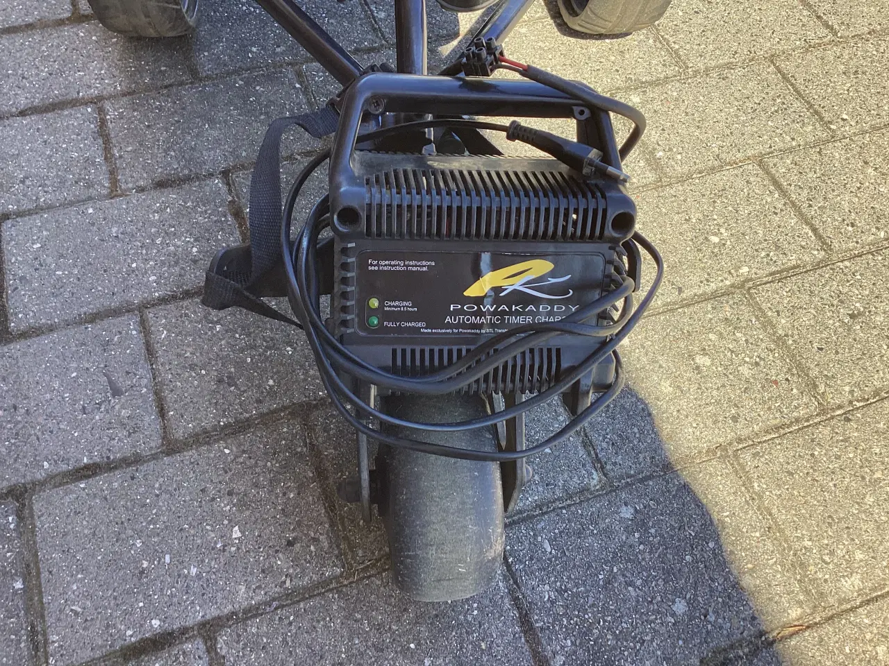 Billede 4 - Powakaddy digital EL golfvogn. M/ lader /batteri