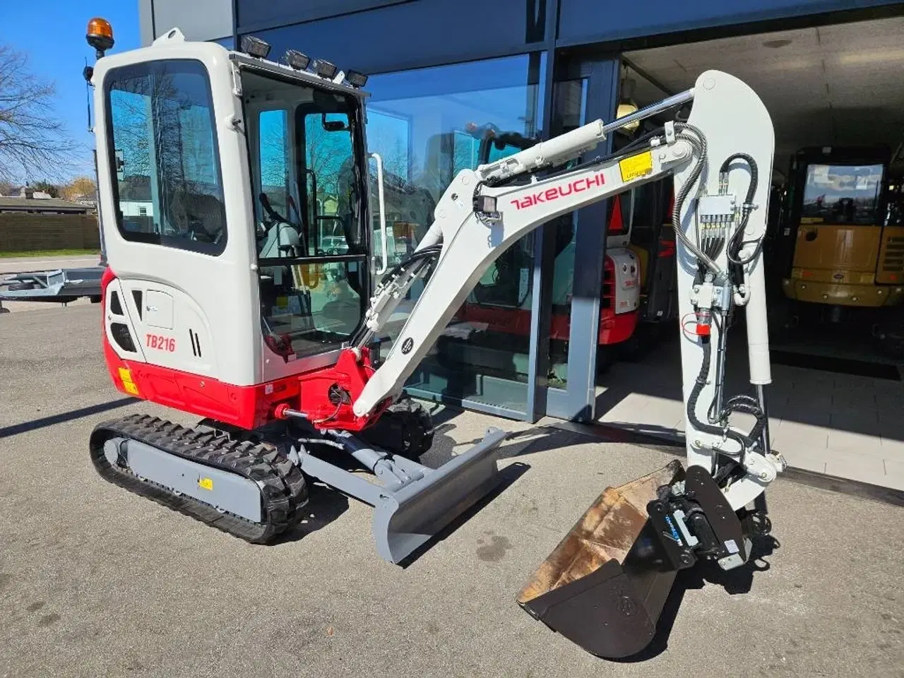 Billede 1 - Takeuchi TB 216