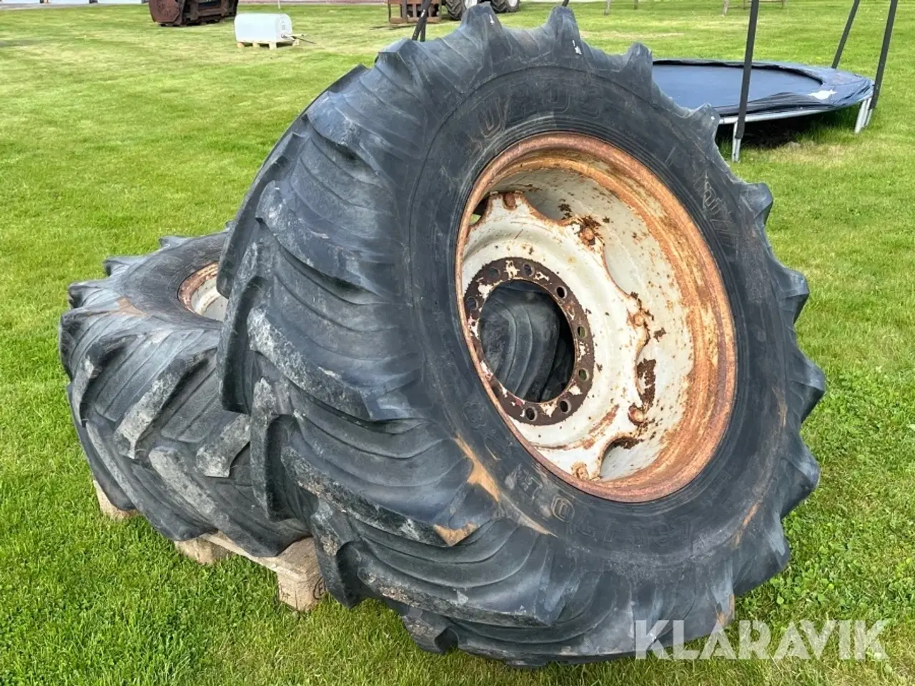 Billede 3 - Dæk med fælge 480/70 R28