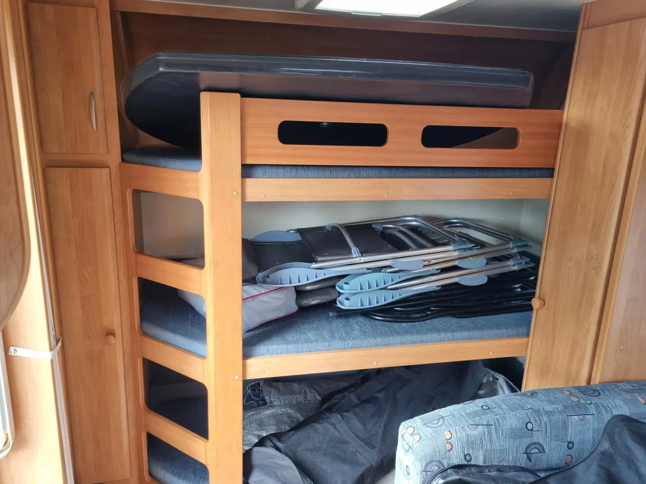 Billede 5 - HOBBY 500 med tre køjer