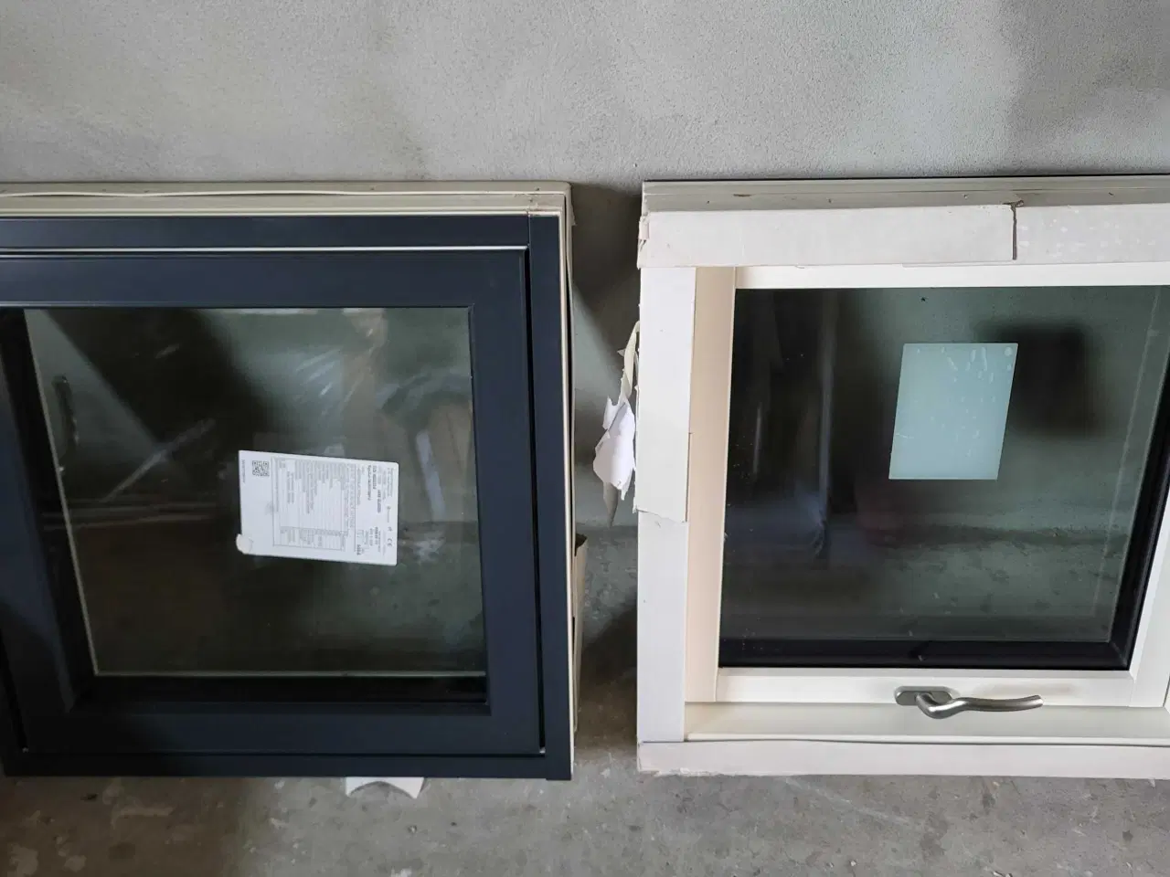 Billede 1 - To helt nye vinduer 60×60