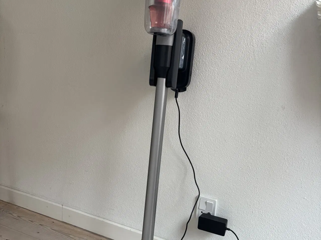 Billede 1 - Ledningsfri støvsuger Elektrolux