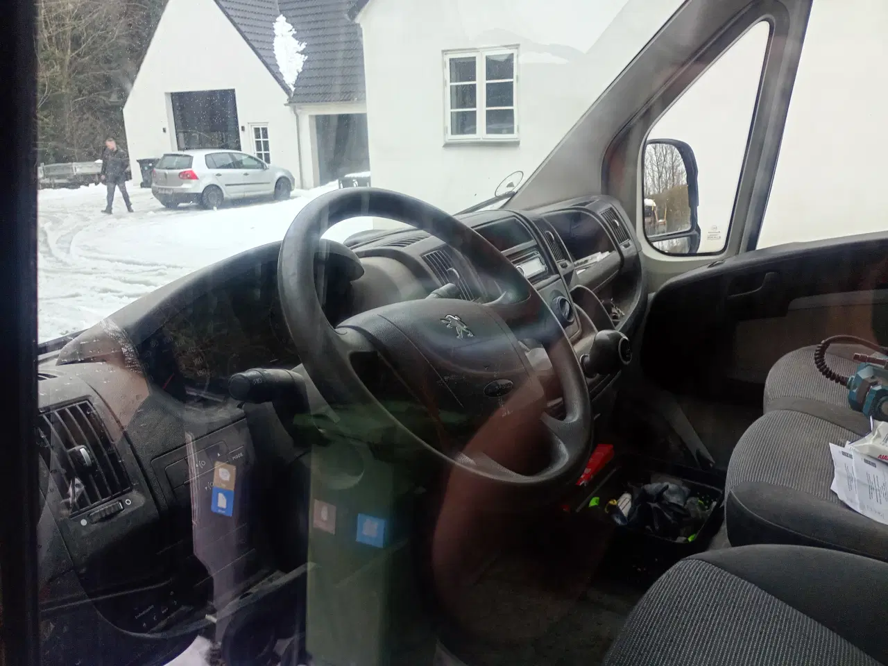 Billede 4 - Boxer sælges da den er kommet i overskud