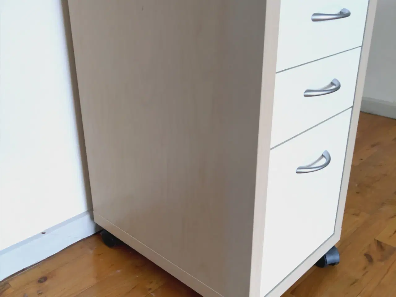 Billede 2 - Arkiv skab på hjul