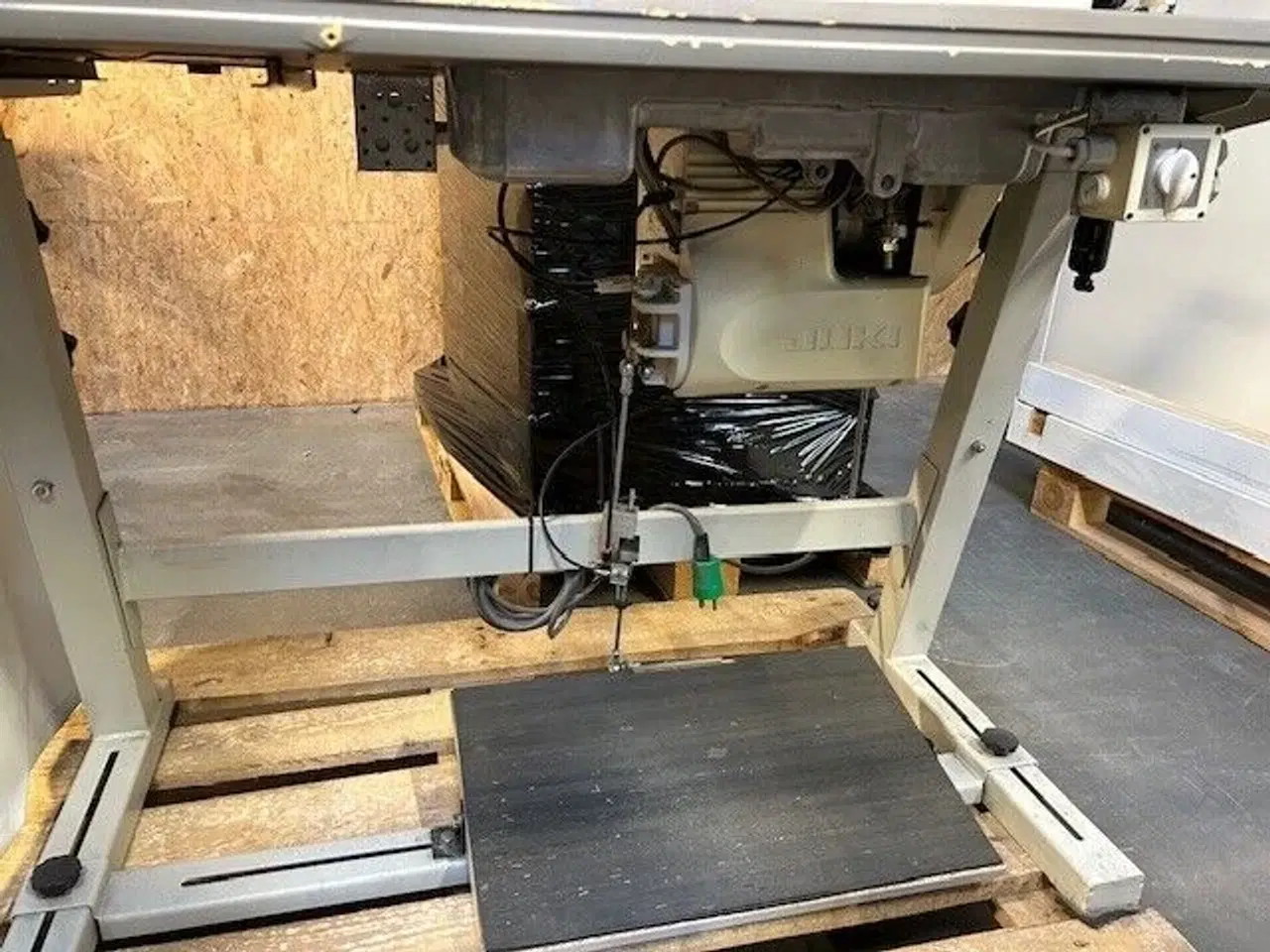 Billede 2 - Industrisymaskine JUKI DLU-5490N-7