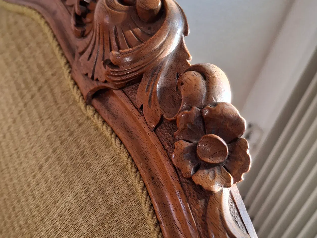 Billede 2 - 2 rokokostole til ombetrækning