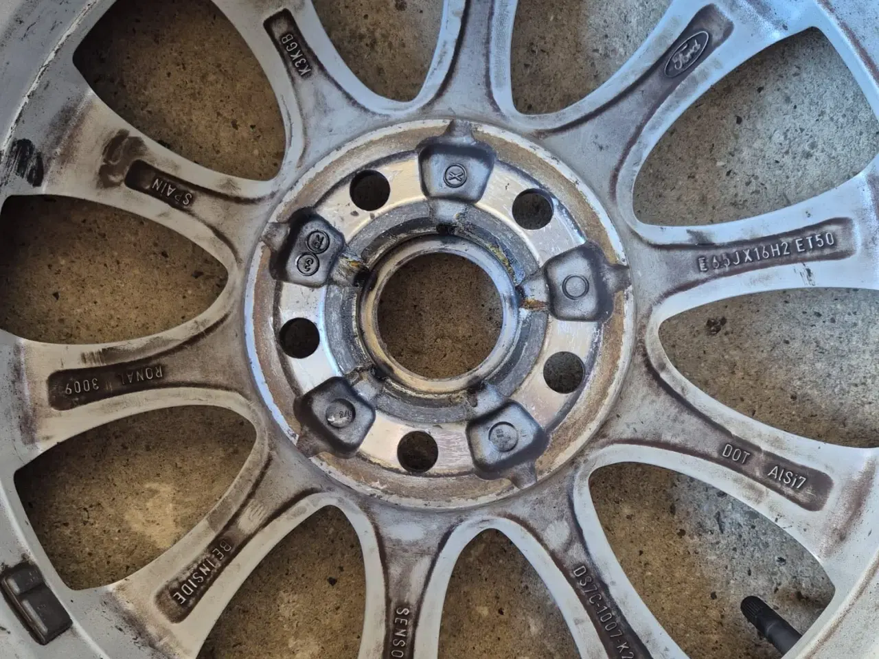 Billede 5 - Dæk på fælge (215/60 R16 Sommerdæk)