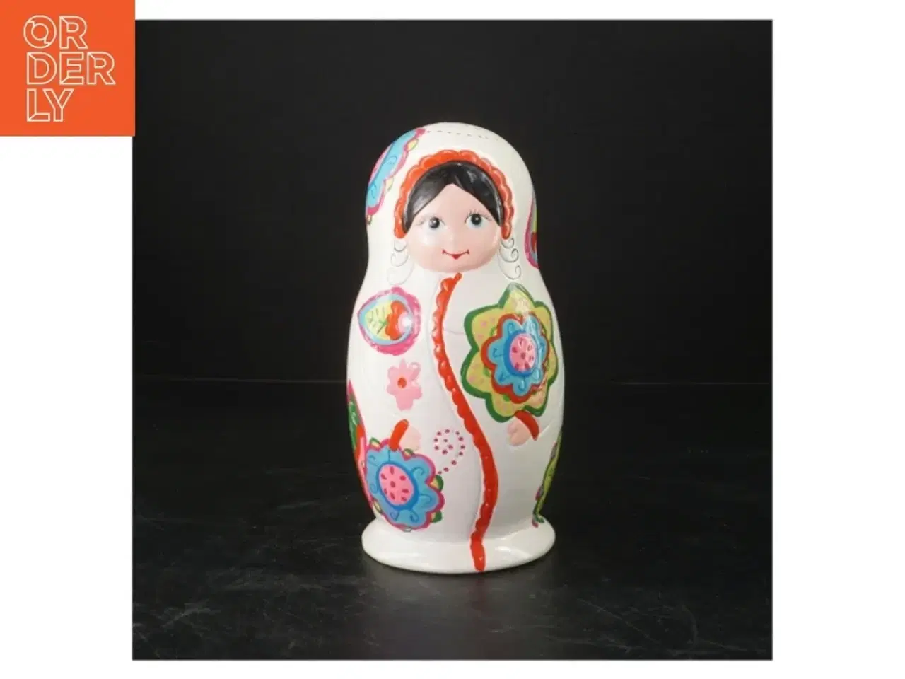 Billede 1 - Matryoshka-inspireret dekoration/sparebøsse(str. 20 cm)