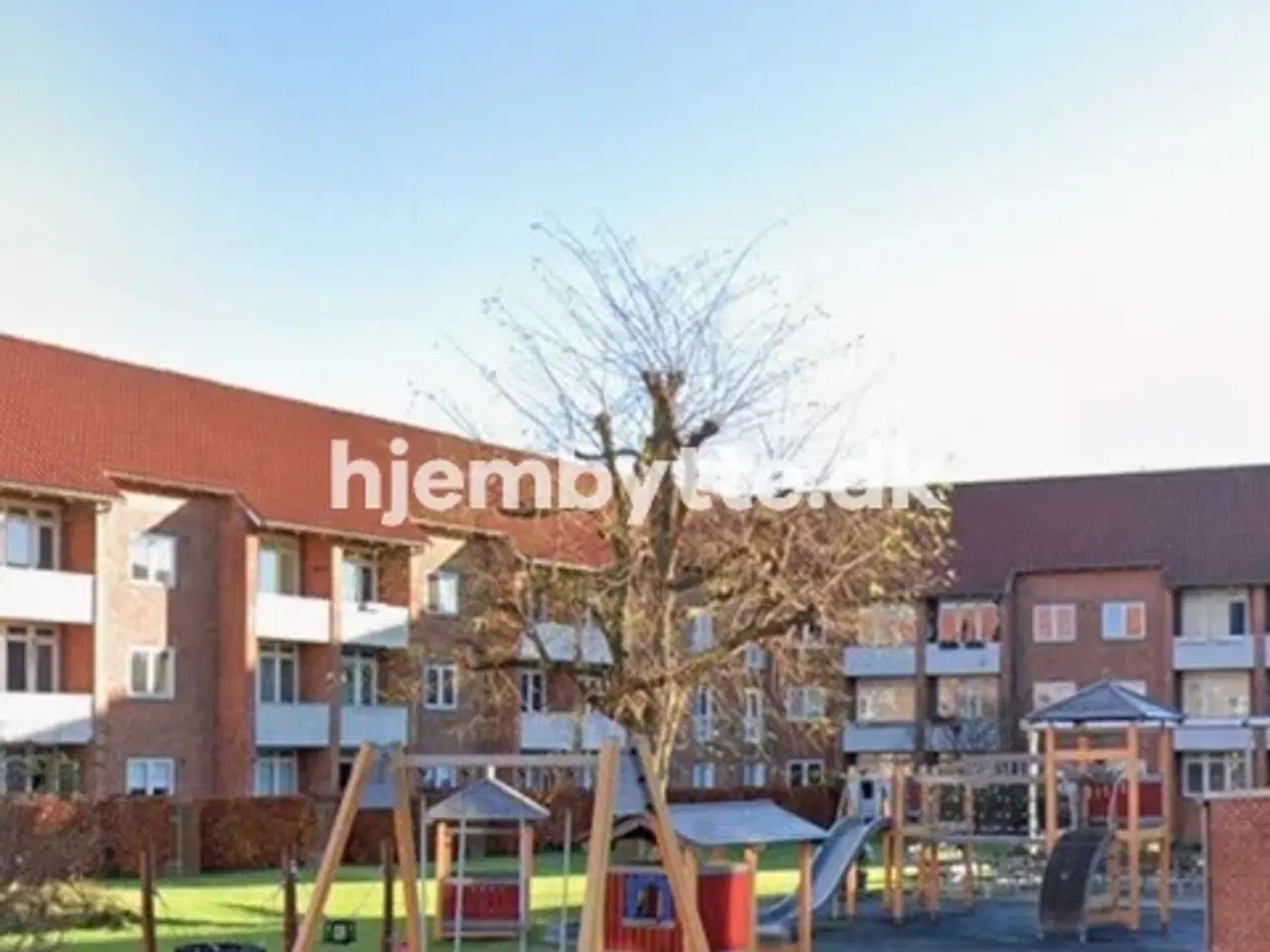 Billede 4 - Hjembytte - Stolpehøj