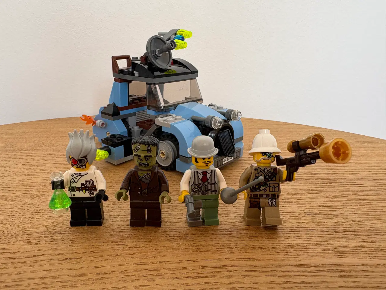 Billede 3 - LEGO – The Crazy Scientist & His Monster (9466) 