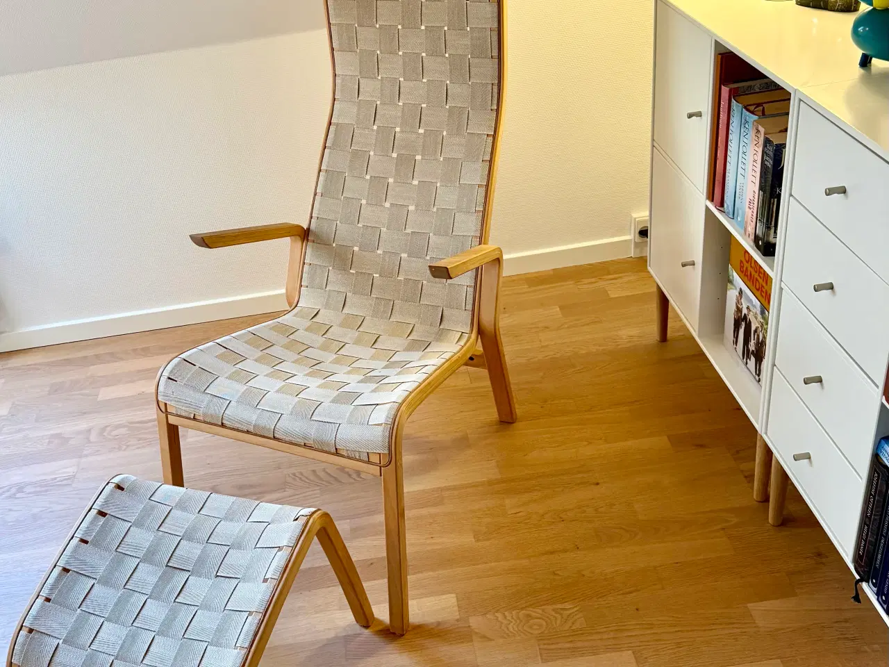 Billede 3 - Lænestol og fodskammel sælges