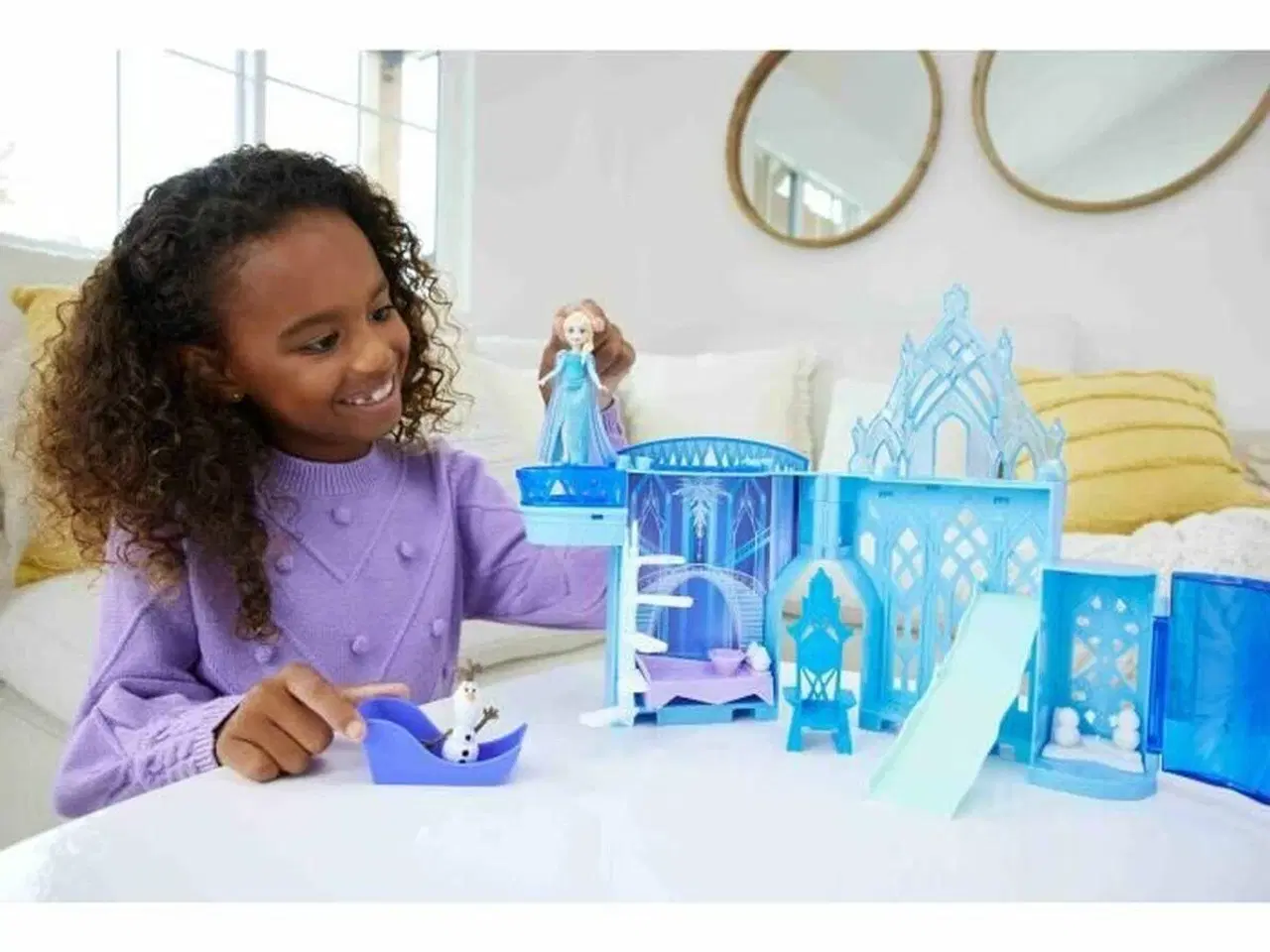 Billede 5 - Dukkehus legesæt Frozen - Elsa slot med 9 dele