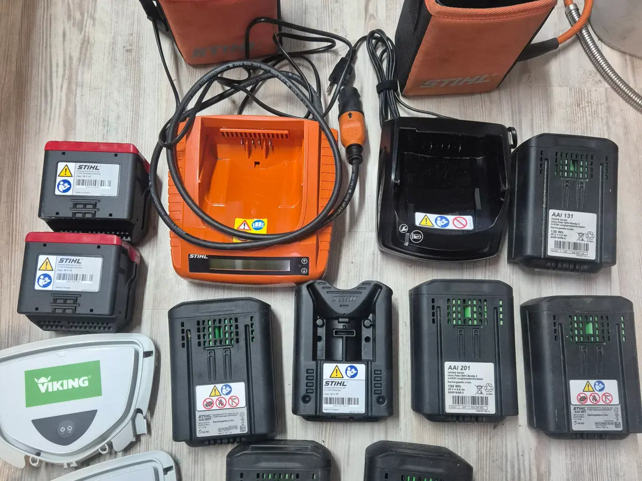 Billede 1 - Forskelligt akku til stihl