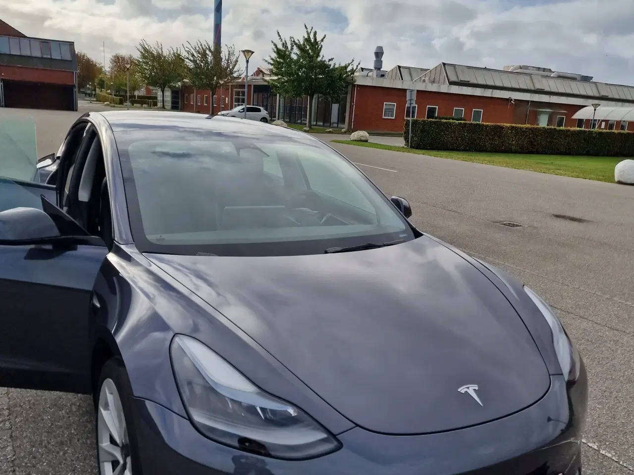 Billede 4 - Tesla 3 / 2023, som ny