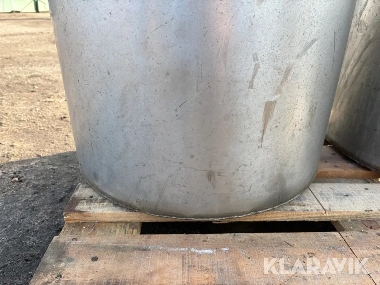 Billede 11 - Rustfri kar har været brugt til afsyring