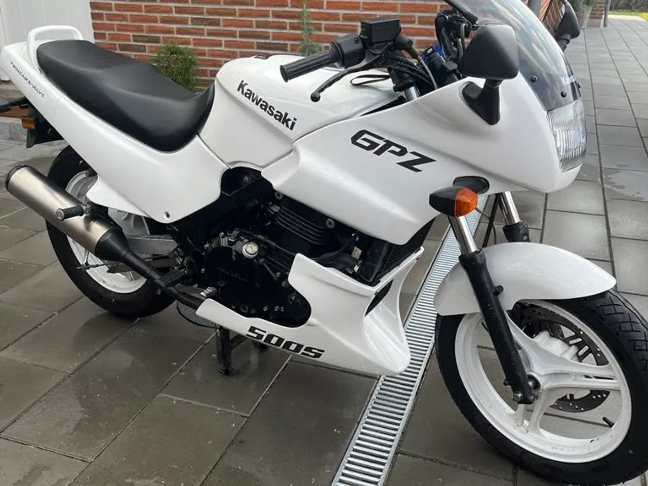 Billede 1 - Nysynet Kawasaki GPZ 500s