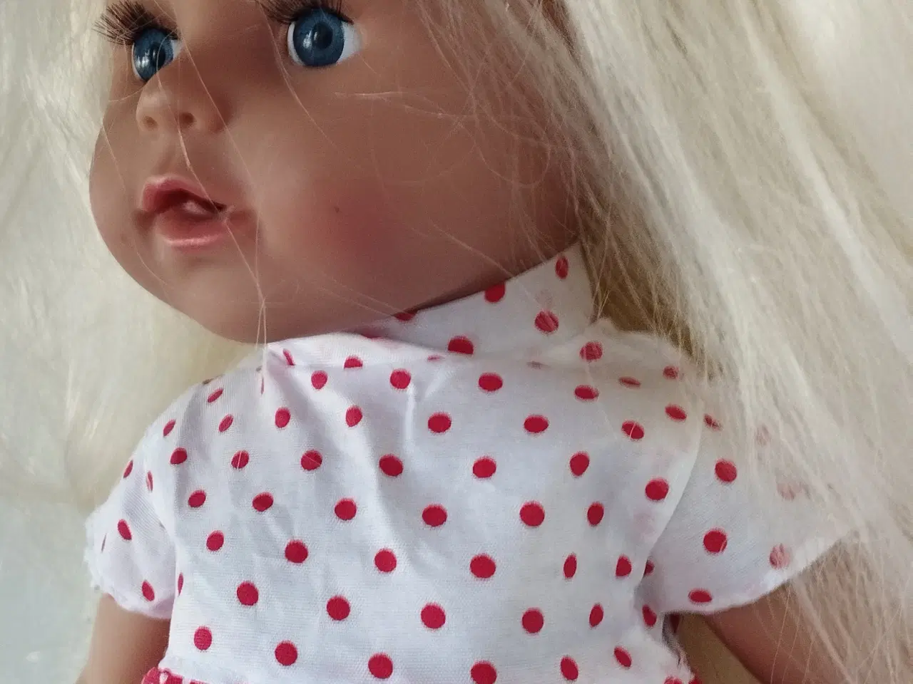 Billede 1 - Dukke BabyBorn Søster.