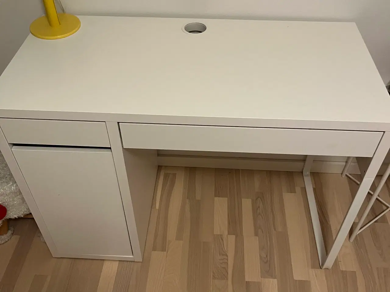 Billede 2 - Micke skrivebord fra Ikea