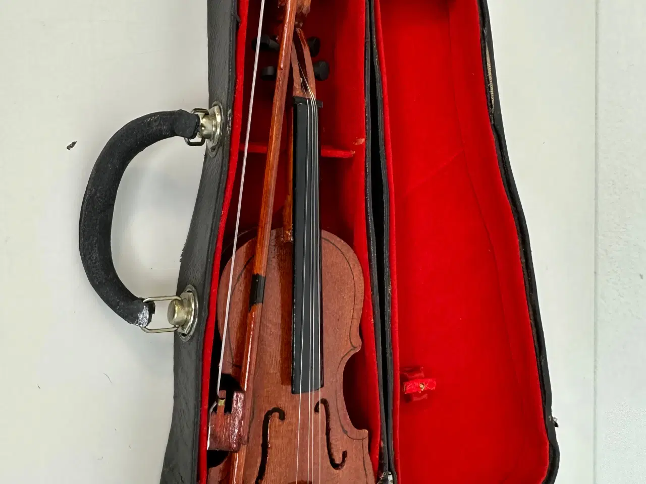 Billede 1 -  Lille 'model' violin i kuffert