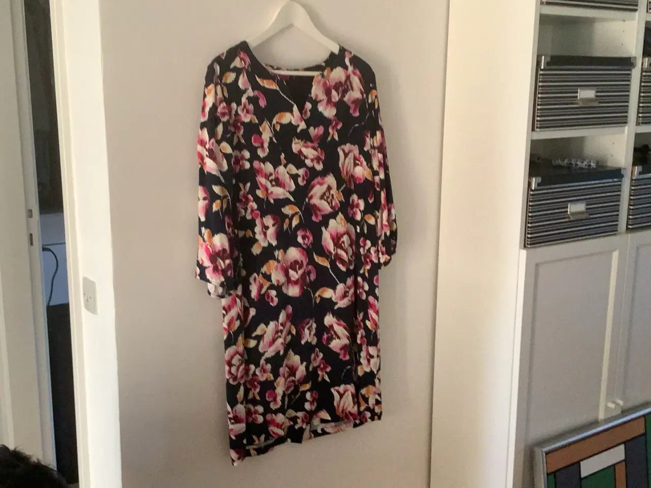 Billede 3 - Div. Dametøj, kjoler, jakke og bukser/ ruskind 