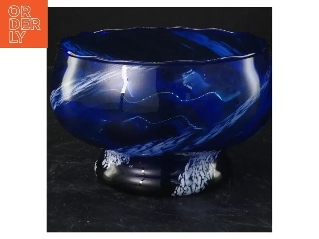 Billede 1 - Blå glasskål med mønster (str. 10x16 cm)