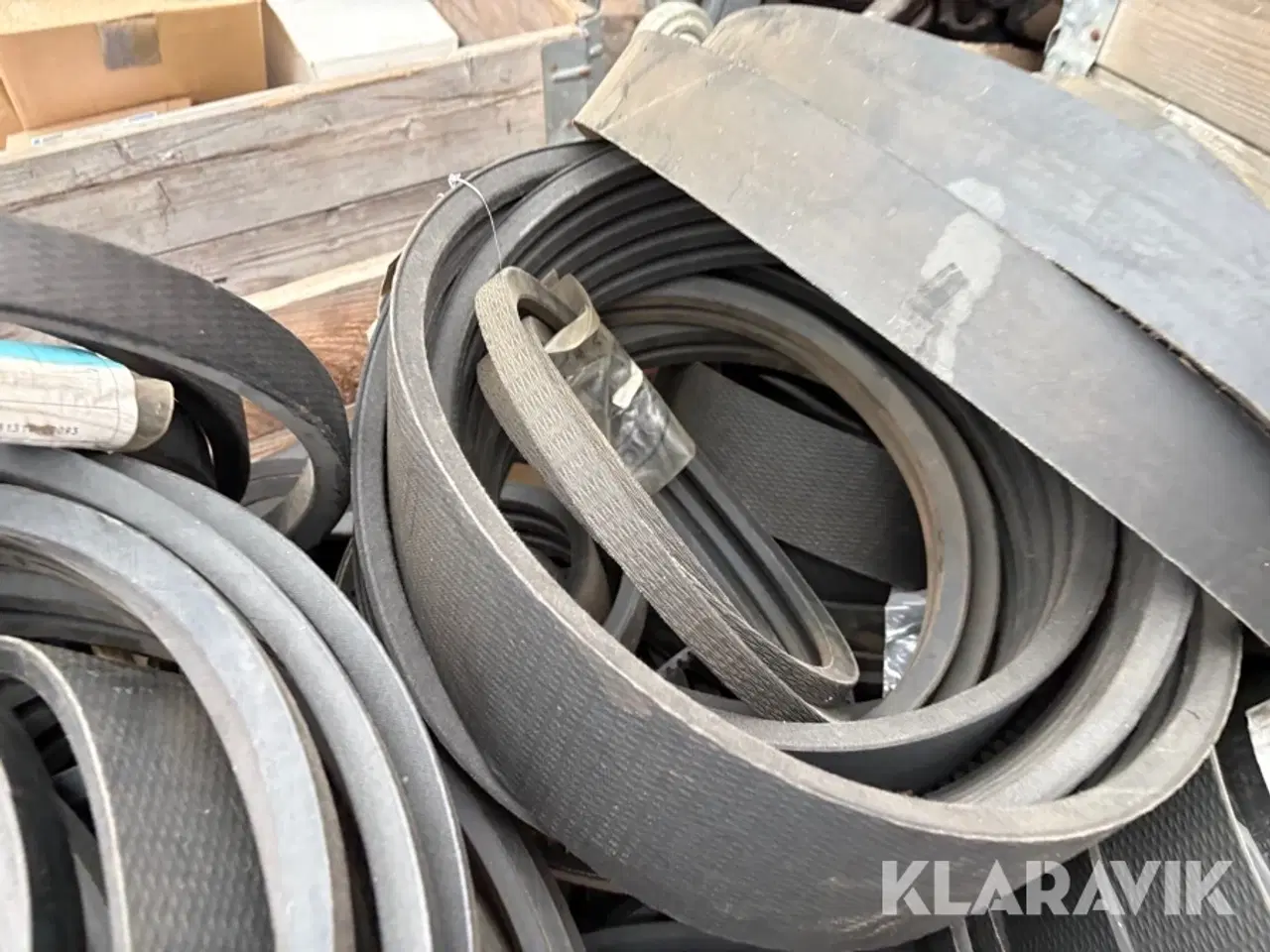 Billede 8 - Paller med assorteret remme