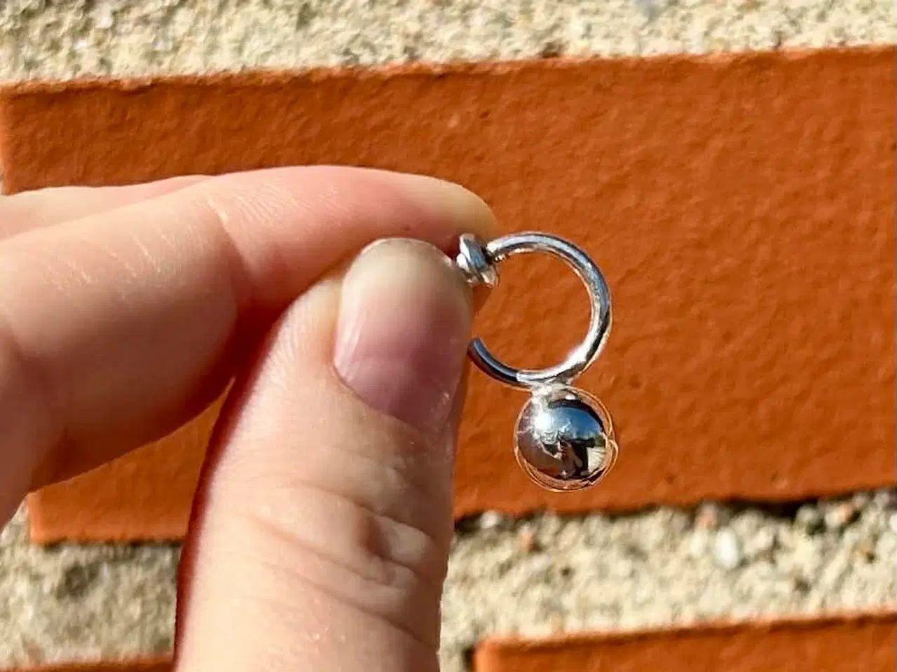 Billede 2 - Små øreringe