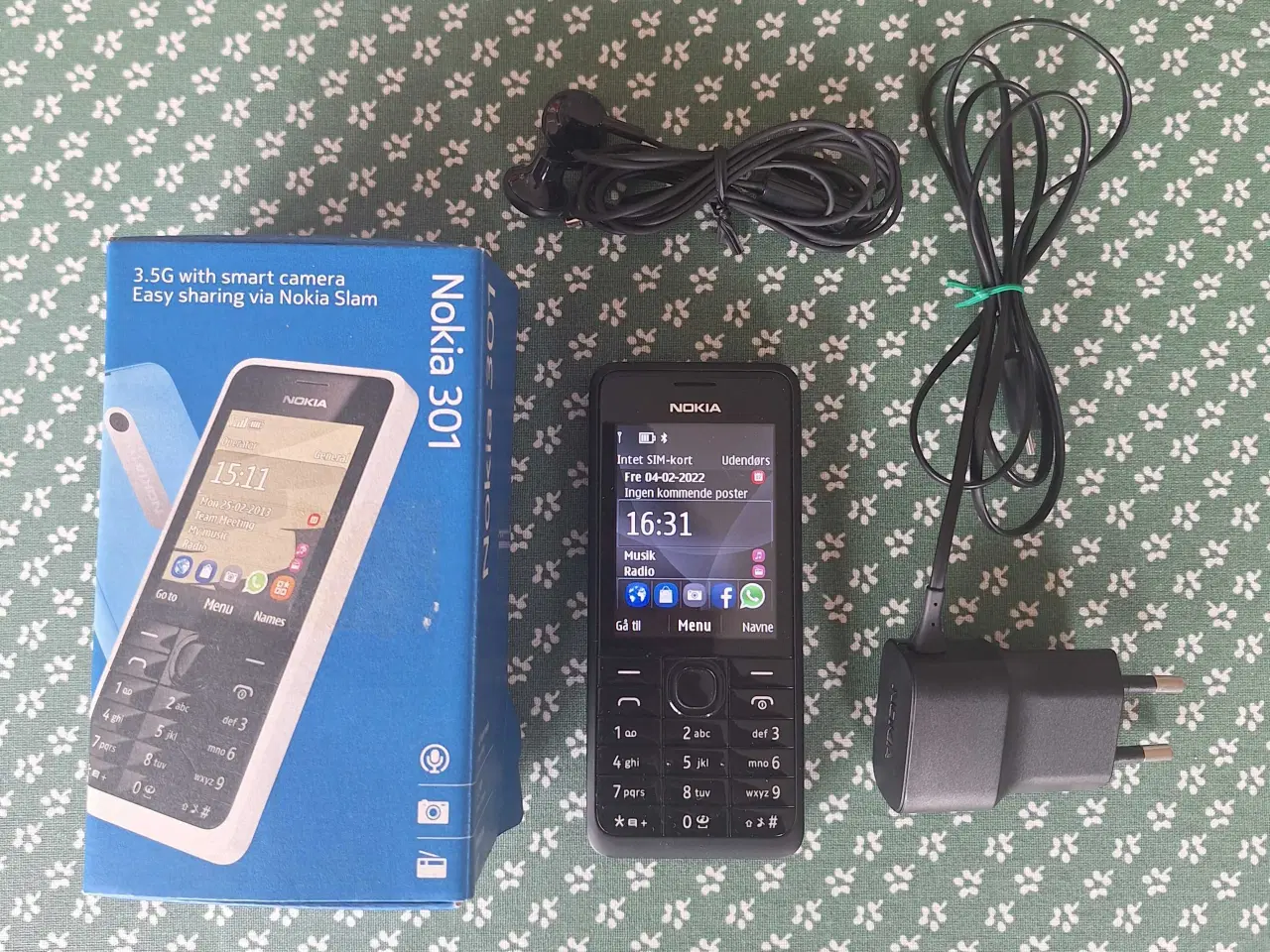 Billede 1 - Nokia 301 med tilbehør