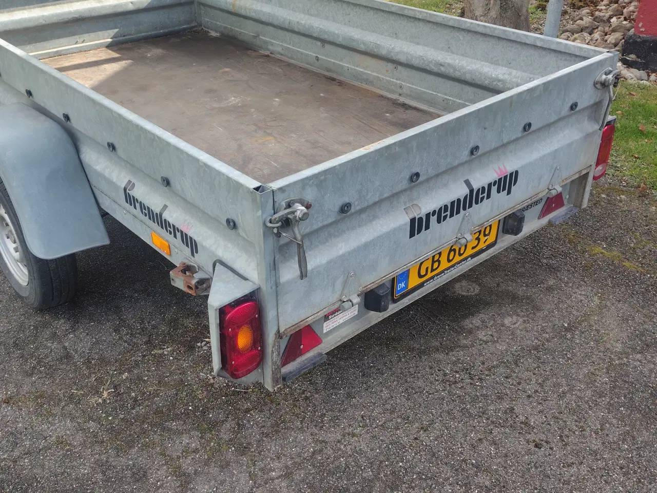Billede 1 - Trailer med vippe funtion. 