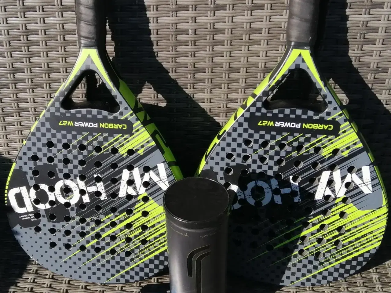 Billede 1 - 2 PADELBATS OG 3 NYE BOLDE OG 2 NYE SVEDDBÅND