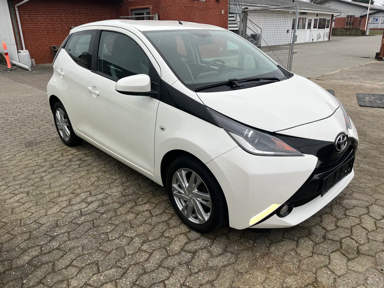 Billede 2 - Rigtig god og trofast mini bil