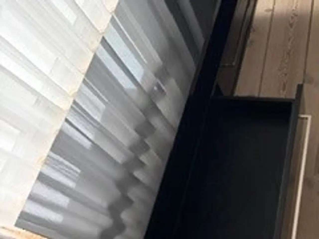 Billede 5 - TV-skænk med to skuffer