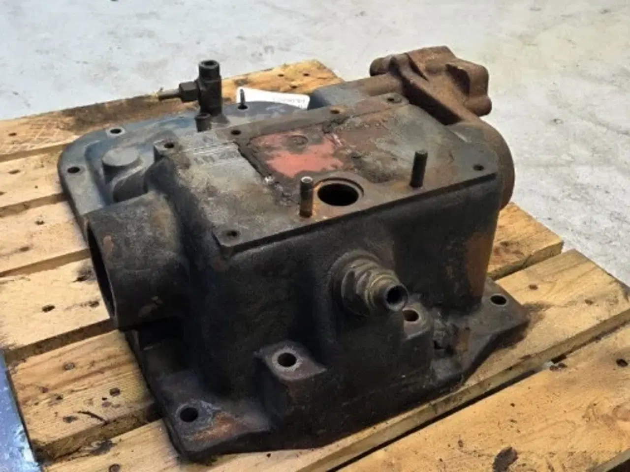 Billede 13 - New Holland TM165 Liftdæksel 5184500