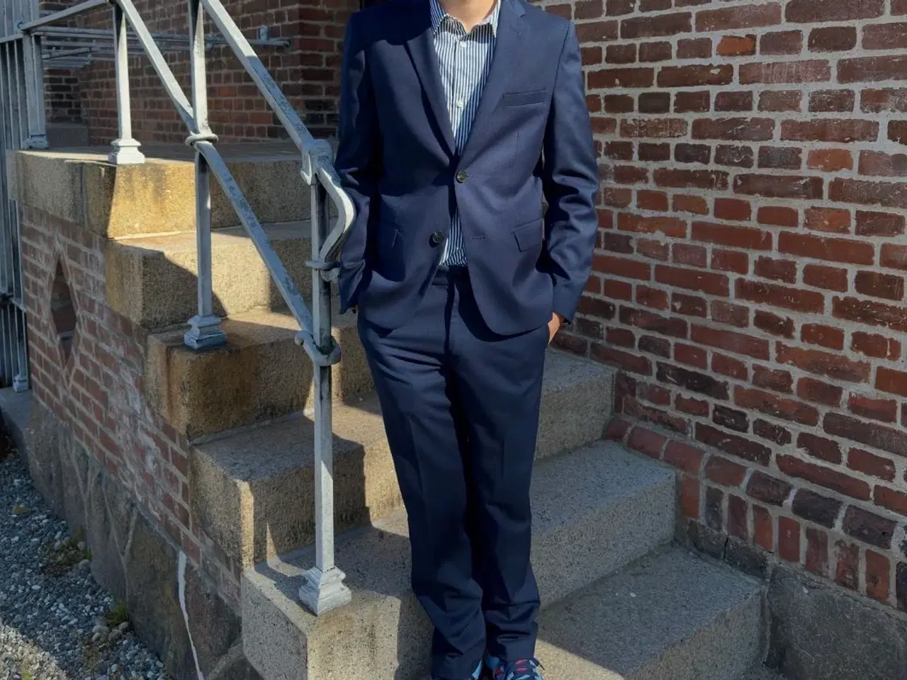Billede 2 - Konfirmationstøj Nifty mørkeblåt Str 12