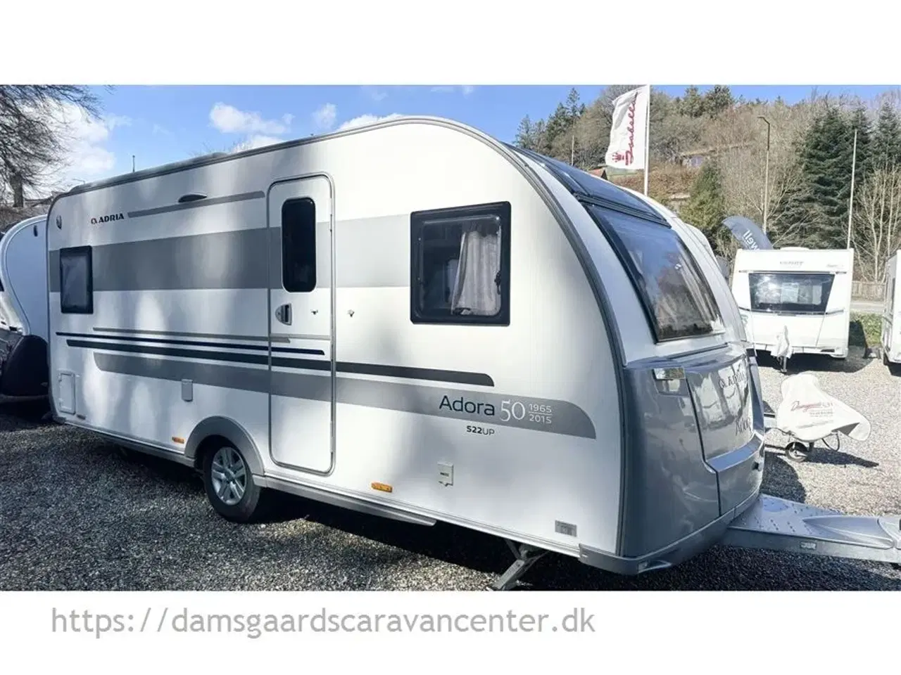 Billede 2 - 2016 - Adria Adora Silver "Jubilæumsmodel" 522 UP m. Alde   Franskseng-Alde-Gulv temp.-Mover-El-støtteben