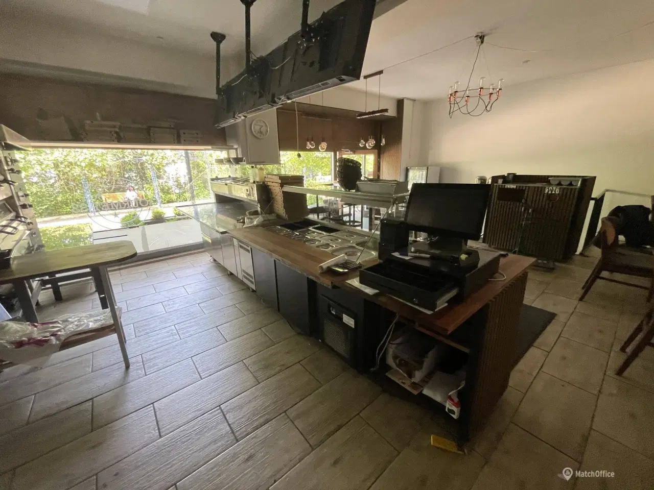 Billede 9 - PIZZERIA UDLEJES FULDT MØBLERET - UDEN AFSTÅELSE OG LEJEFRIHED I OPSTARTEN