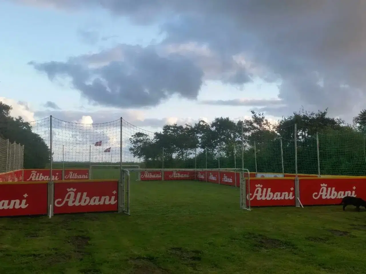 Billede 2 - Mobil Street Soccer Bane 