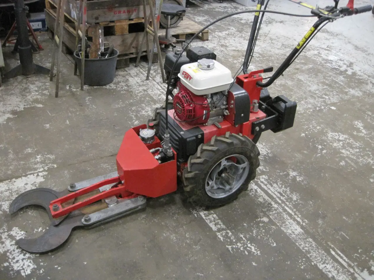 Billede 1 - Juletræsklipper Fort med fremdrift