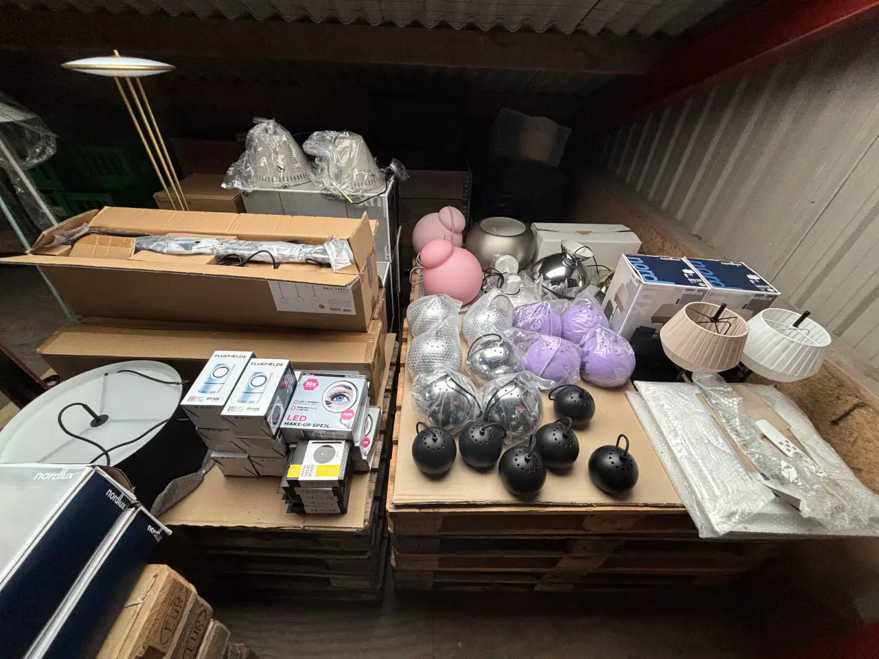 Billede 2 - Stort parti lamper - Evt bytte