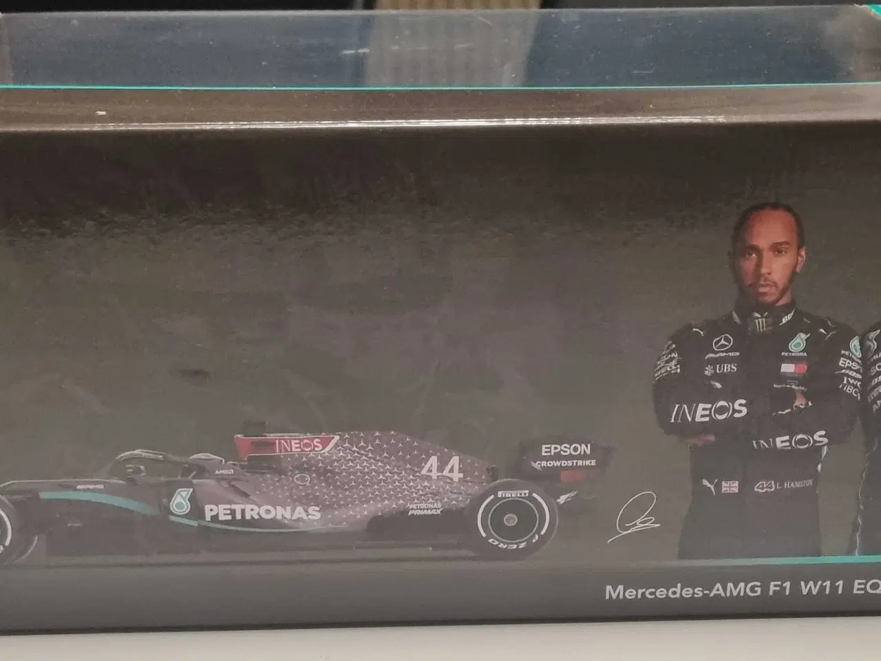 Billede 2 - Mercedes-AMG F1 racerbil (Ny - ubrugt)